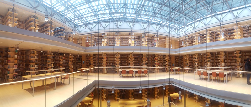 中央大學(xué)特蘭托圖書館